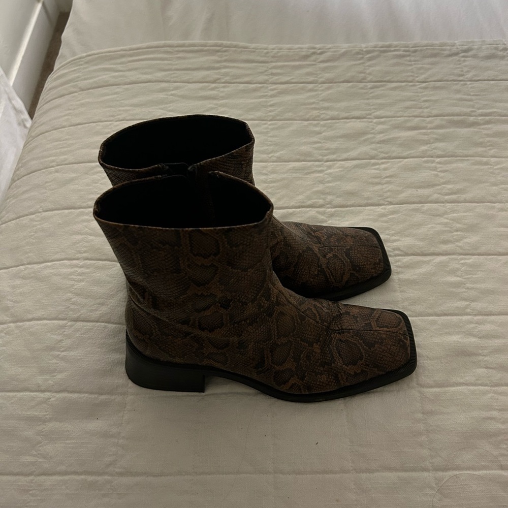 Vagabond Reptile Boots